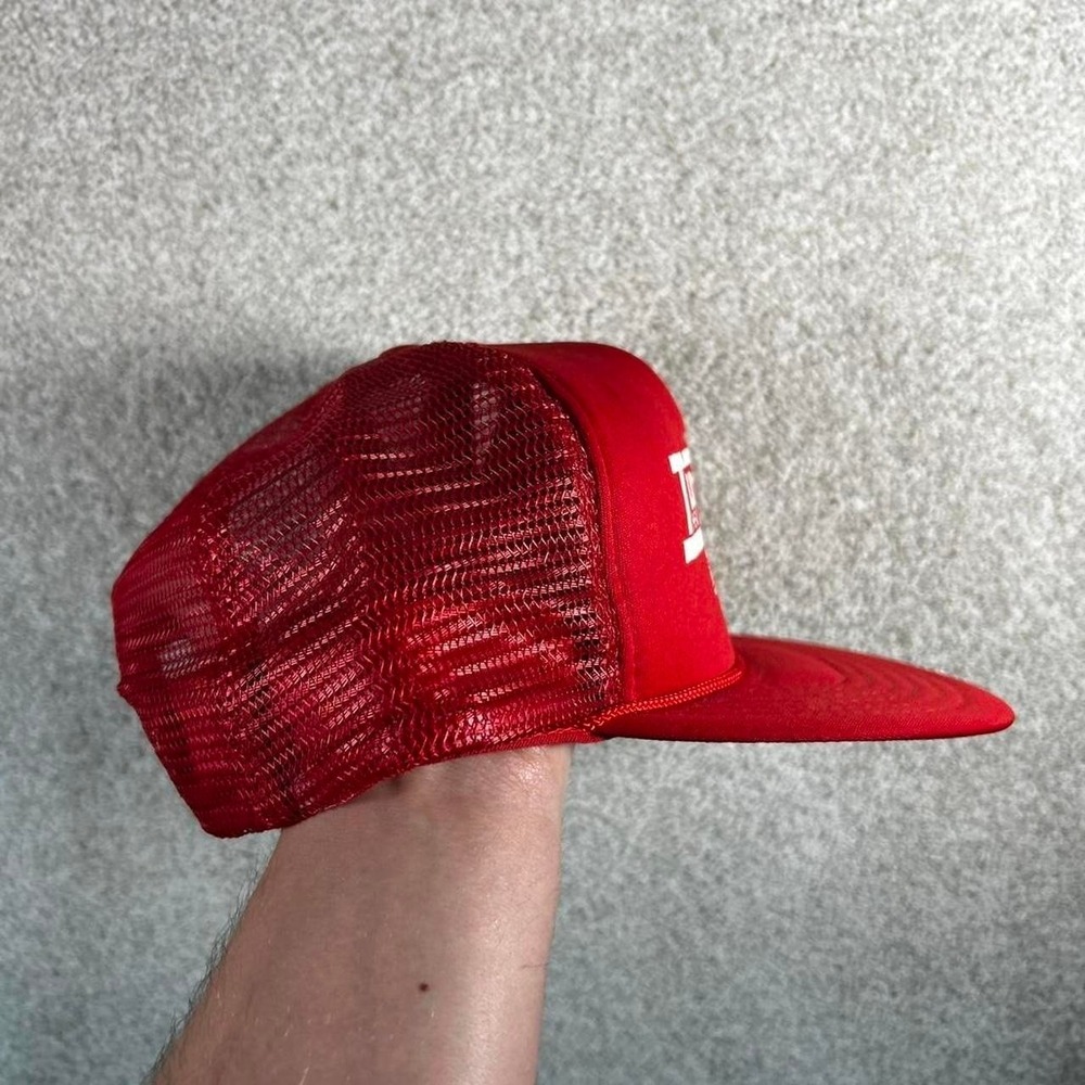 Vintage 80s red HVAC mesh trucker SnapBack hat cap - Picture 2 of 4